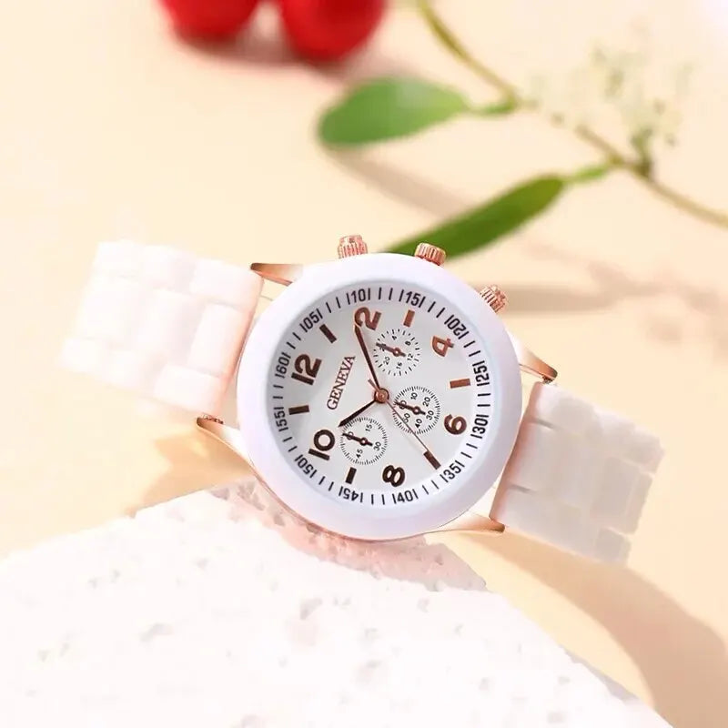 Women Quartz Watch in Silicon Strip in (4 Pcs Set, 2pcs Watch, & 2 pcs Bracelet) Watches Luxury Set