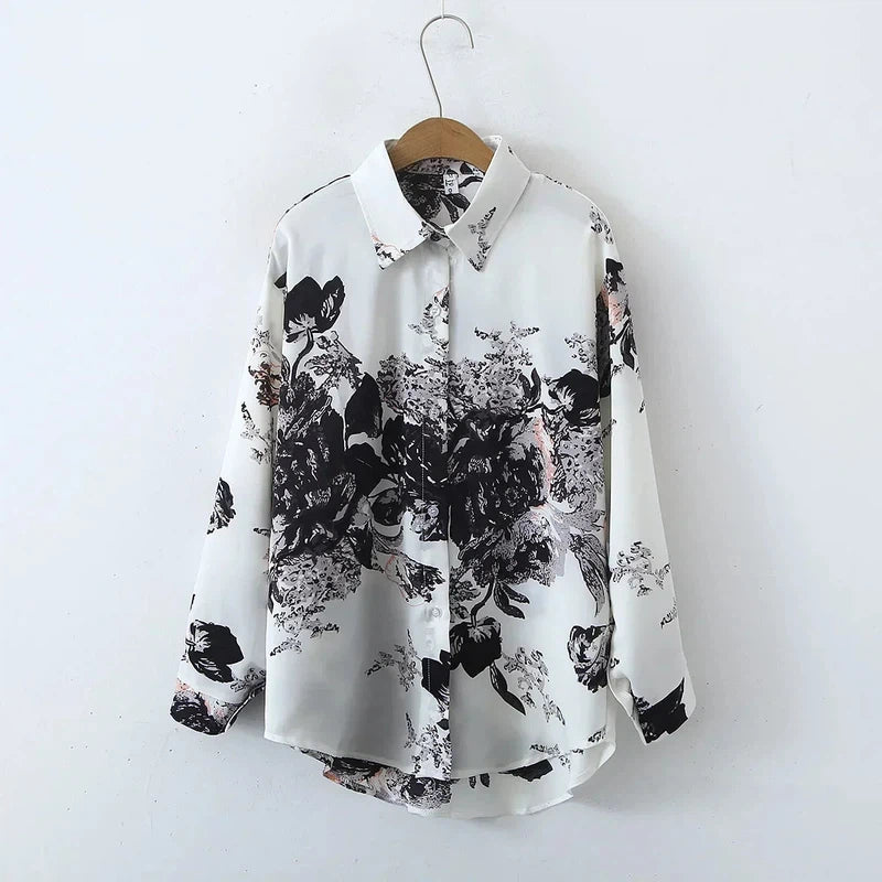 Floral print blouse with turn-down collar and full sleeves, casual summer streetwear.