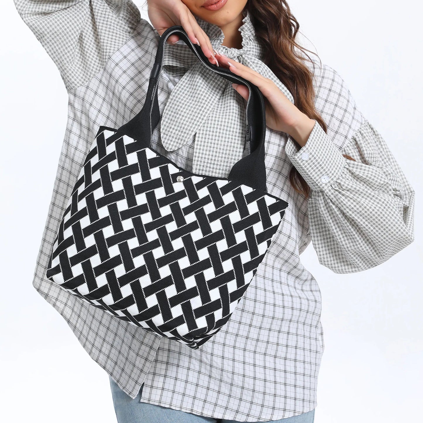 Ladies' classic tote bag, casual black and white handbag